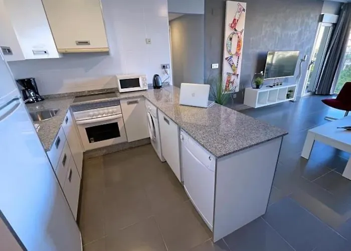 Apartment Club Bl 4 2 3c